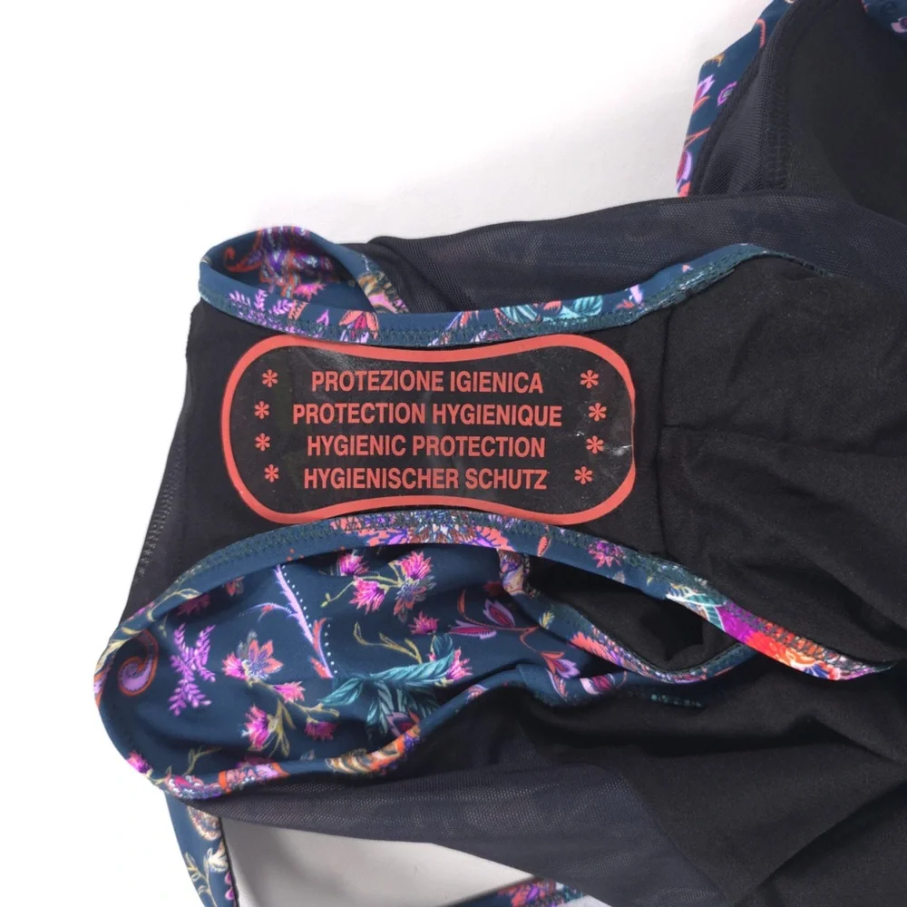 NWOT SEEKERS Essentials Australia🇦🇺 Style ONA Cup B One Piece Swimsuit Size 12